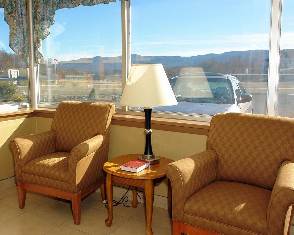 Econo Lodge Wytheville I-77 & I-81 Bagian luar foto
