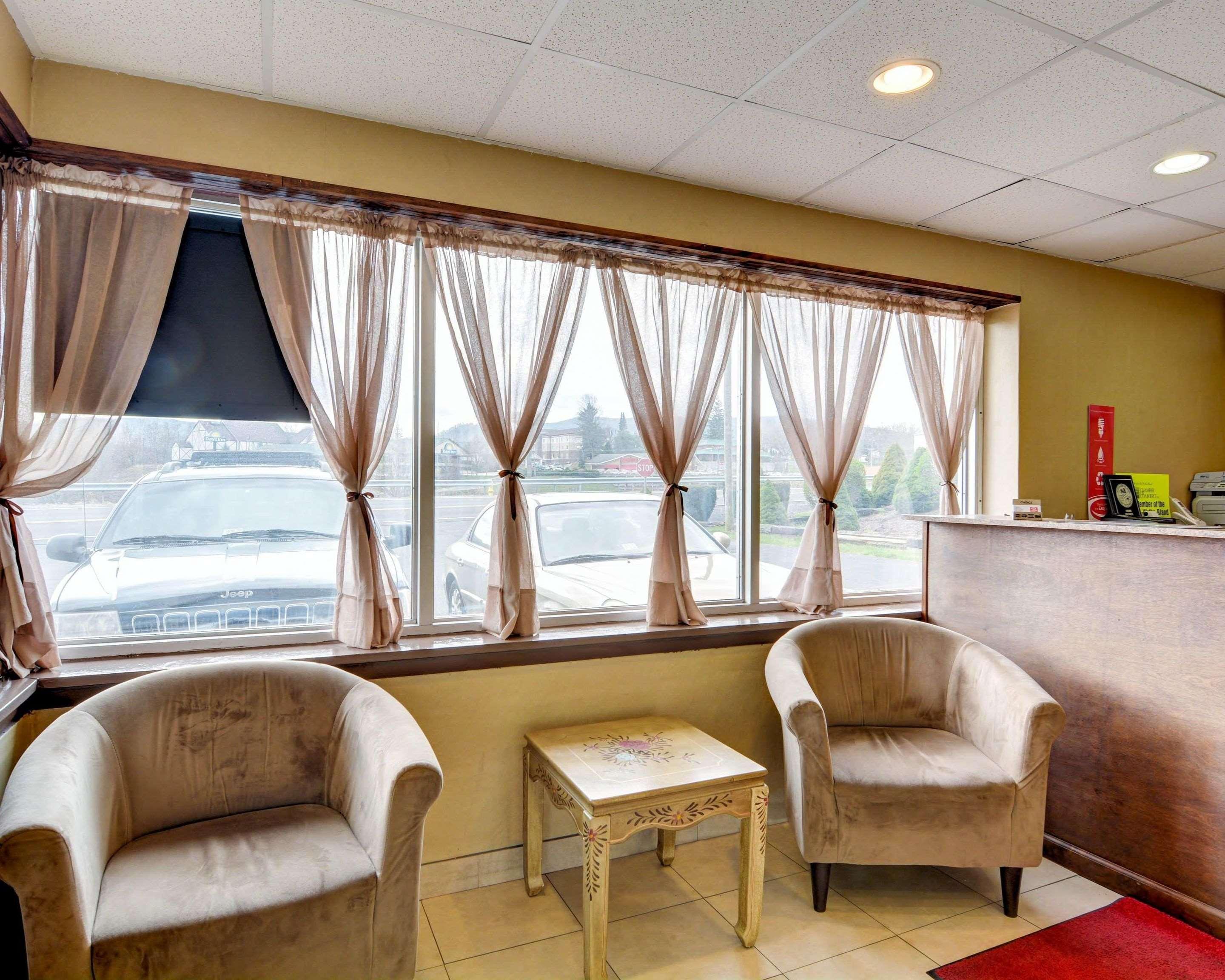 Econo Lodge Wytheville I-77 & I-81 Bagian luar foto