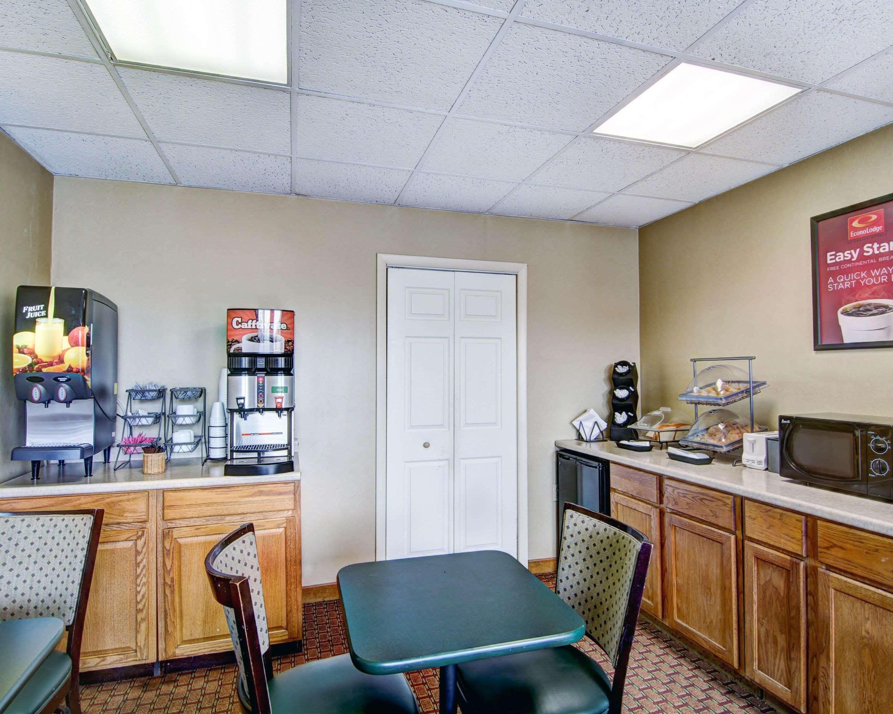 Econo Lodge Wytheville I-77 & I-81 Bagian luar foto