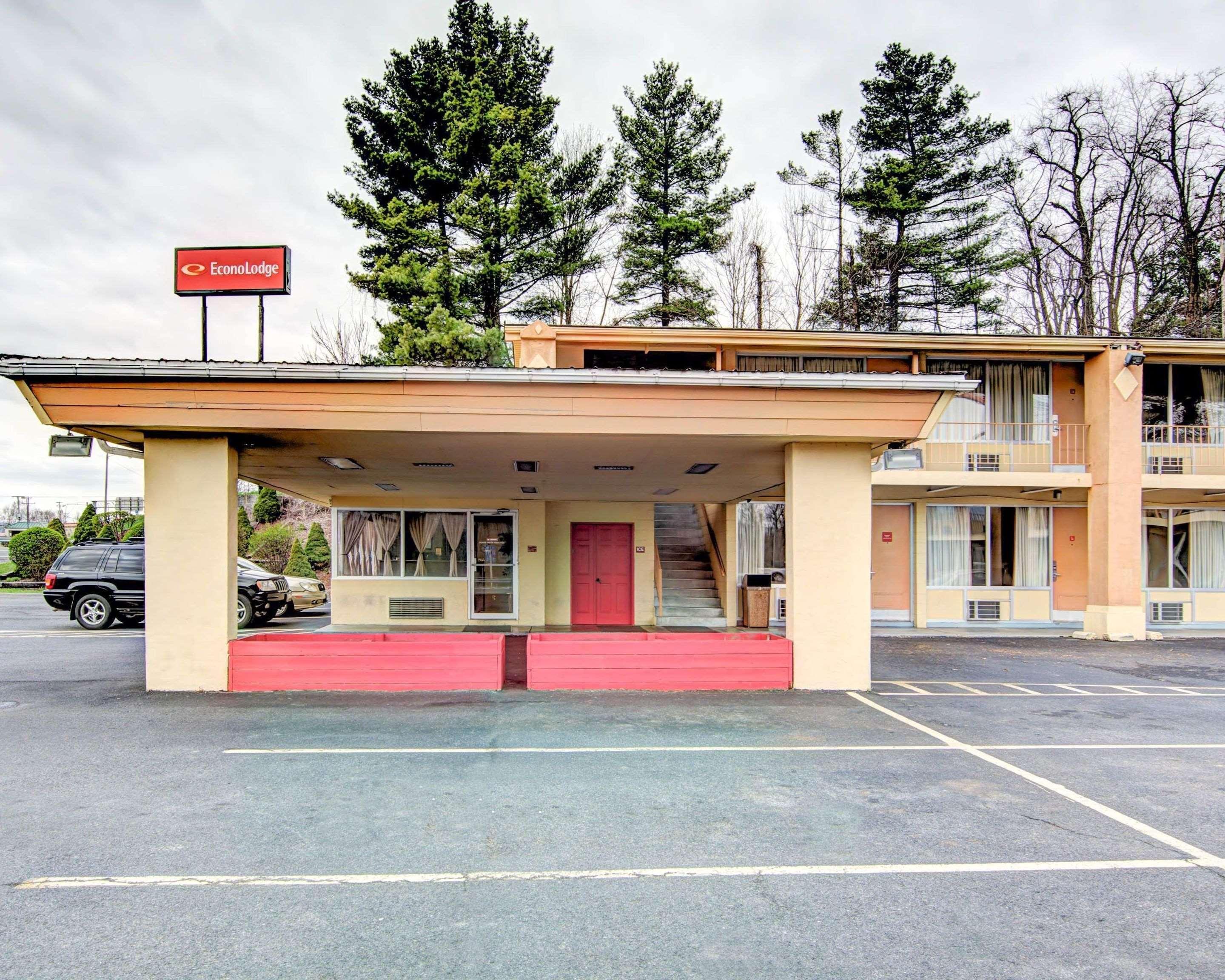 Econo Lodge Wytheville I-77 & I-81 Bagian luar foto