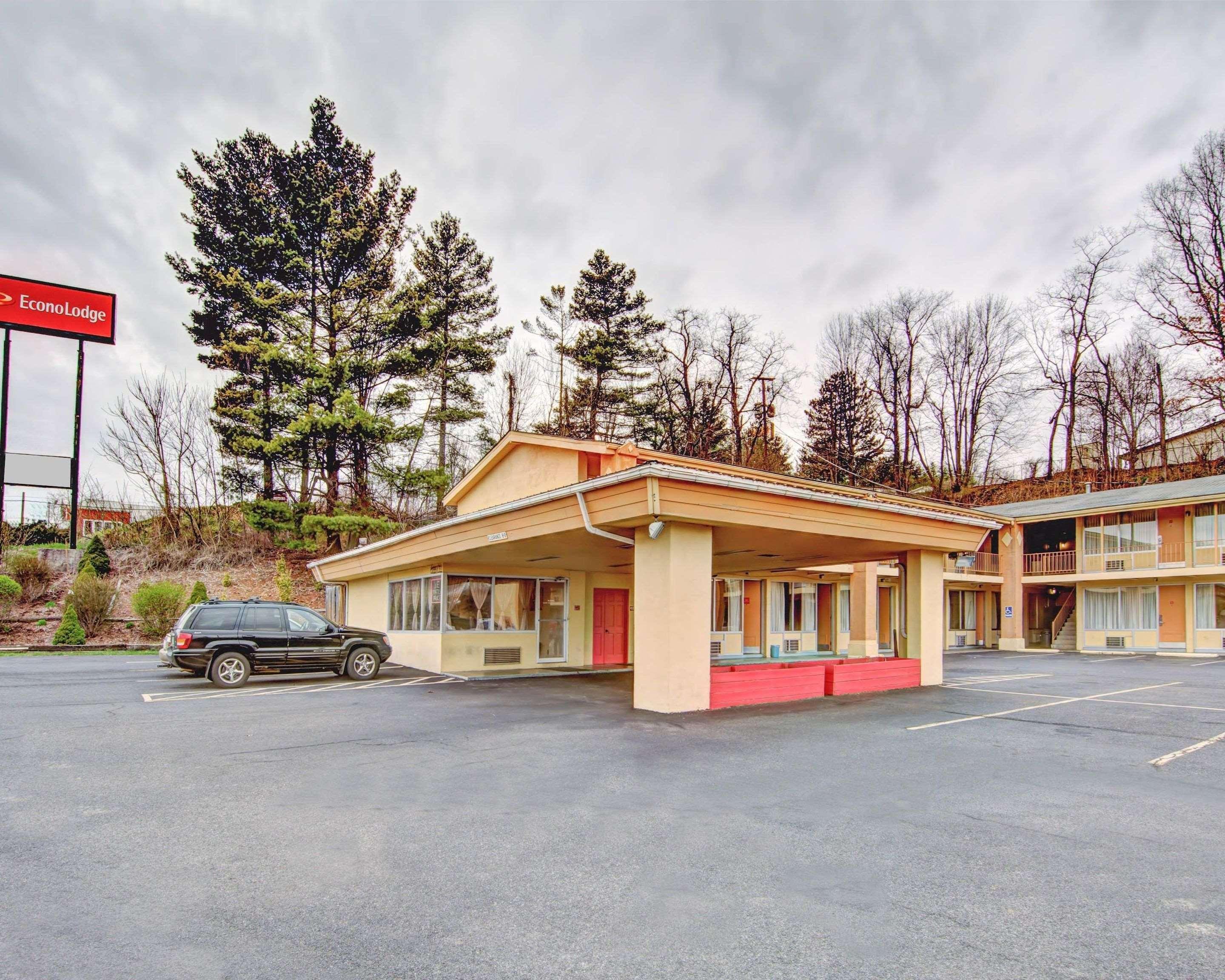 Econo Lodge Wytheville I-77 & I-81 Bagian luar foto