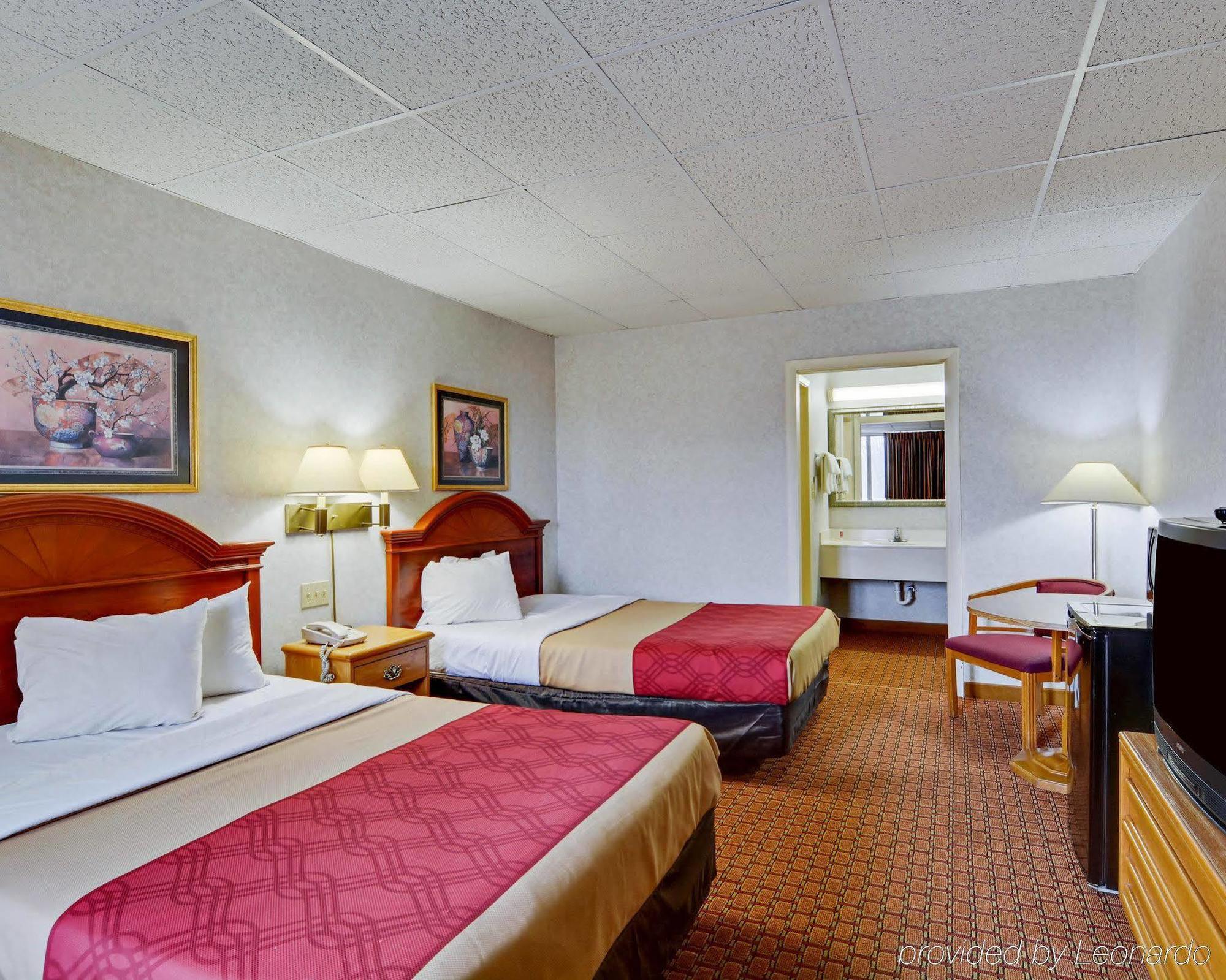 Econo Lodge Wytheville I-77 & I-81 Bagian luar foto