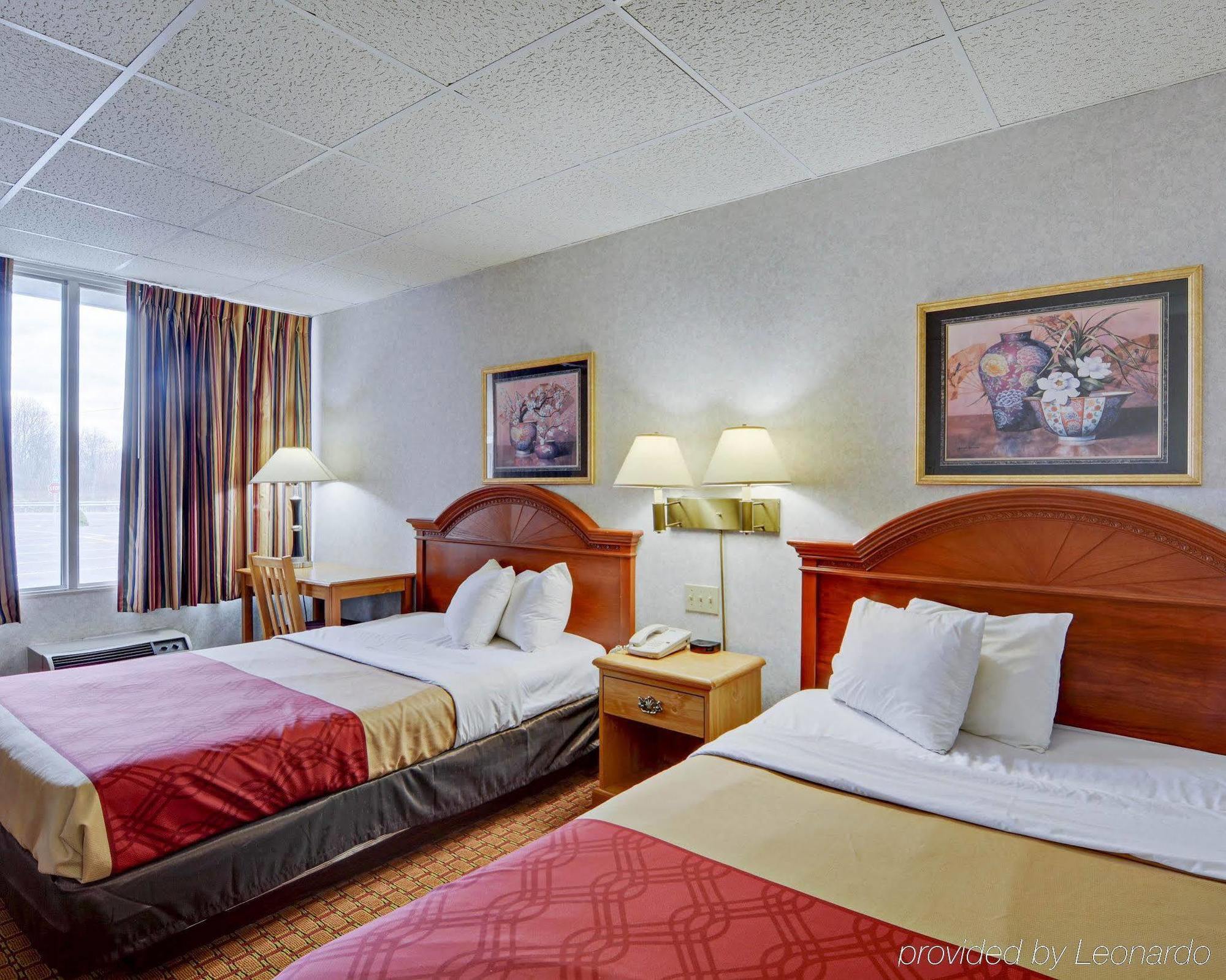 Econo Lodge Wytheville I-77 & I-81 Bagian luar foto
